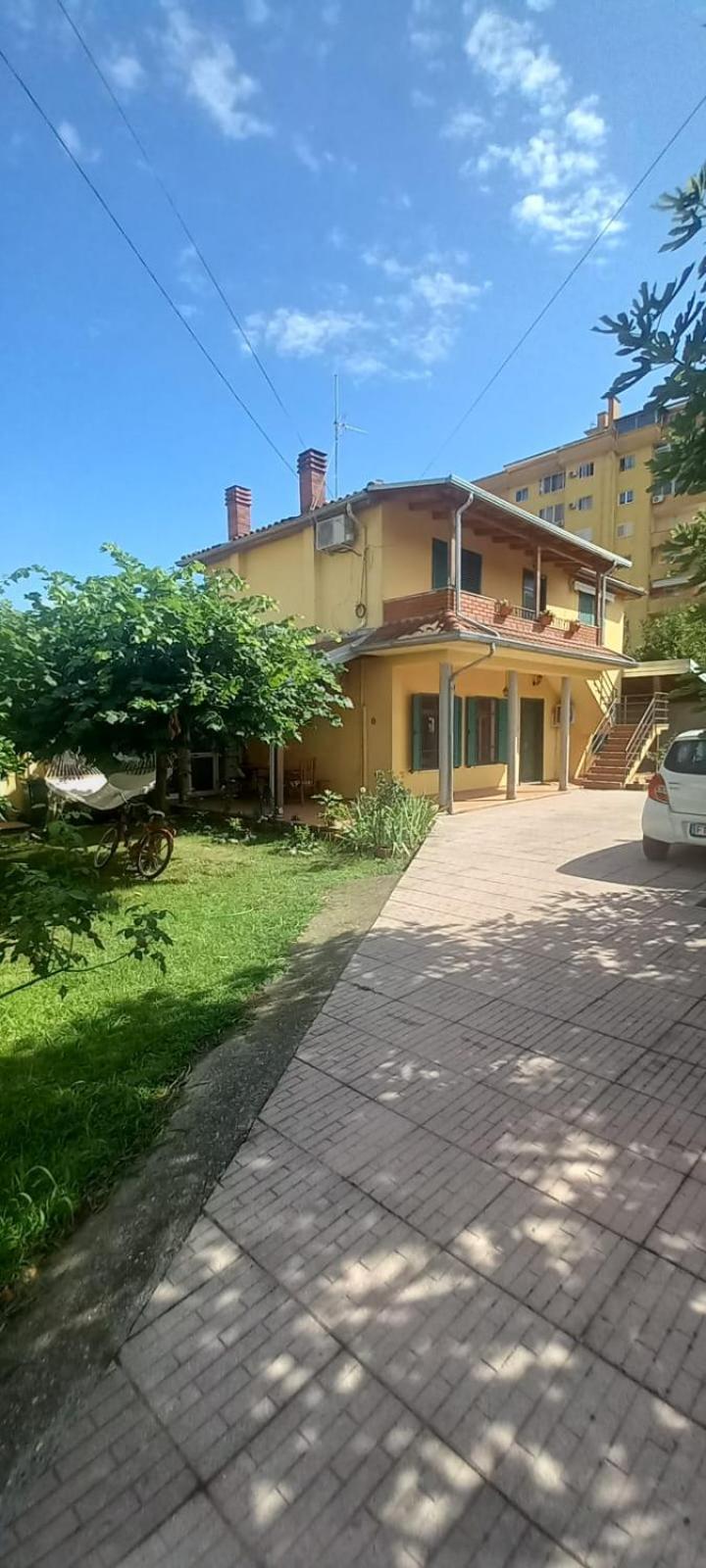Viola'S House Apartment Shkoder Luaran gambar